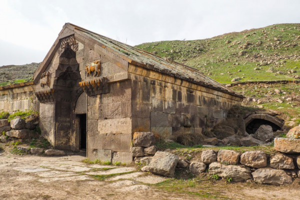 Private tour to Khor Virap, Areni winery, Noravank, Selim pass, Hayravank