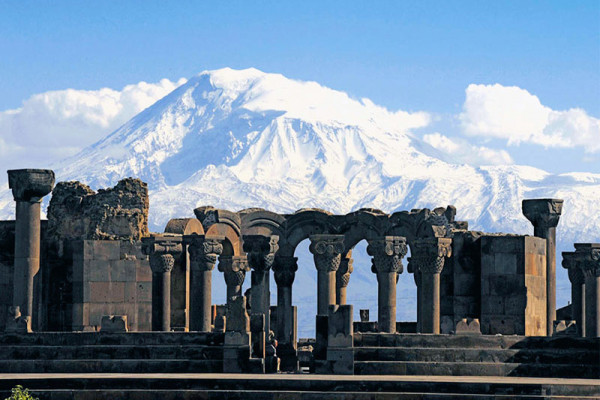 Echmiadzin (st Cathedral), Zvartnots, Khor Virap, Areni, Noravank